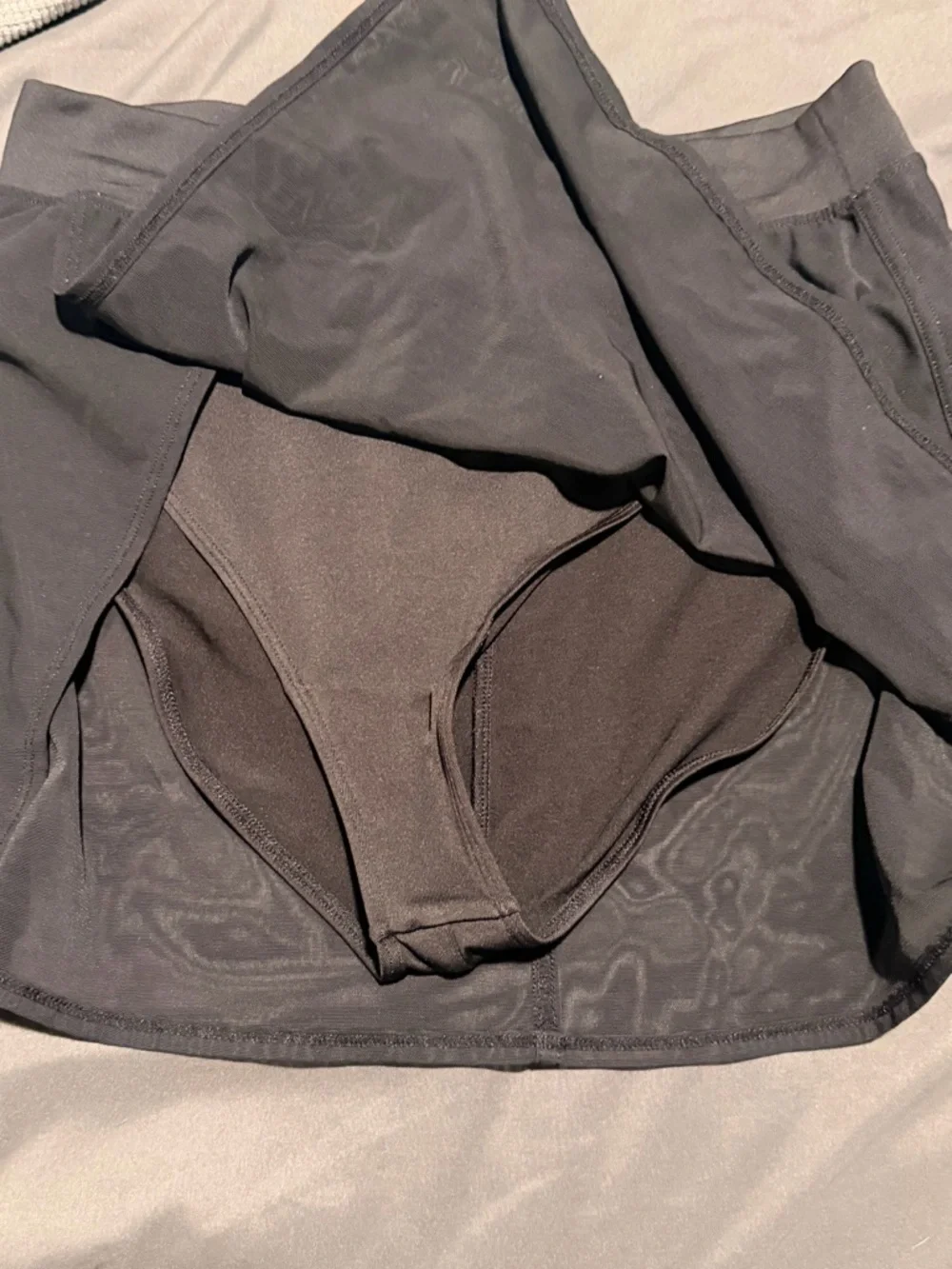 ALO Yoga Black Mesh Active Skort